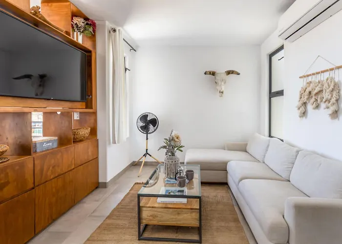 Chic 2br House - Pedregal - Private Rooftop - Pool Сasa de vacaciones