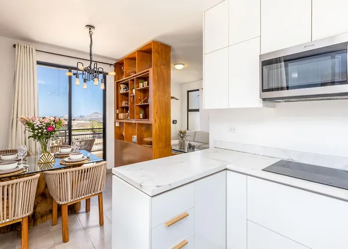 Chic 2br House - Pedregal - Private Rooftop - Pool *